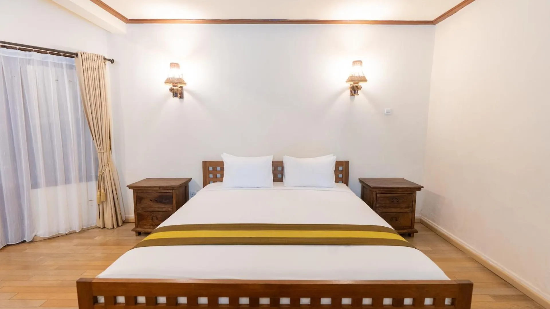 Hotel The Flora Kuta Lombok 3*,