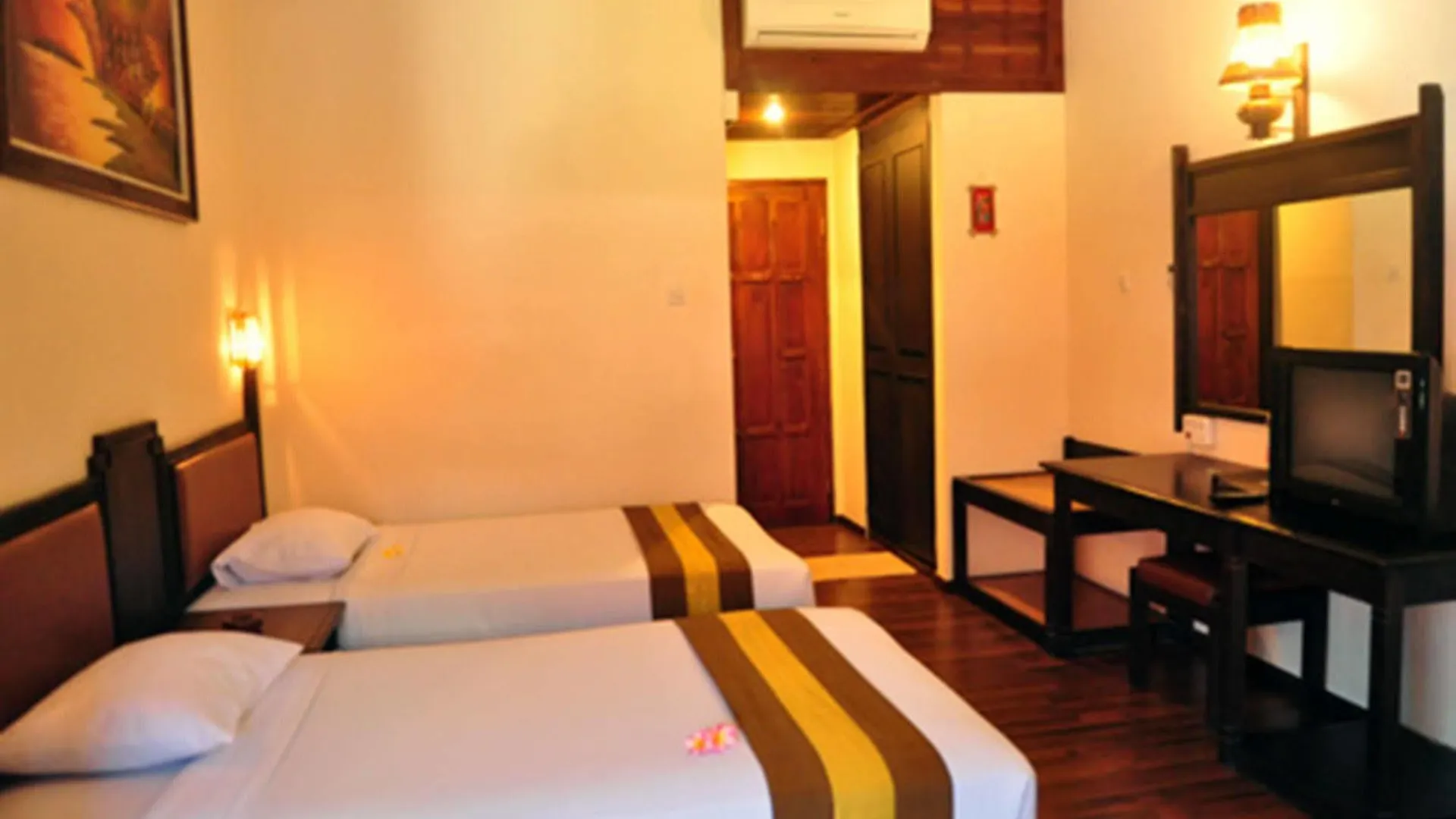 Hotel The Flora Kuta Lombok 3*,  Indonesia